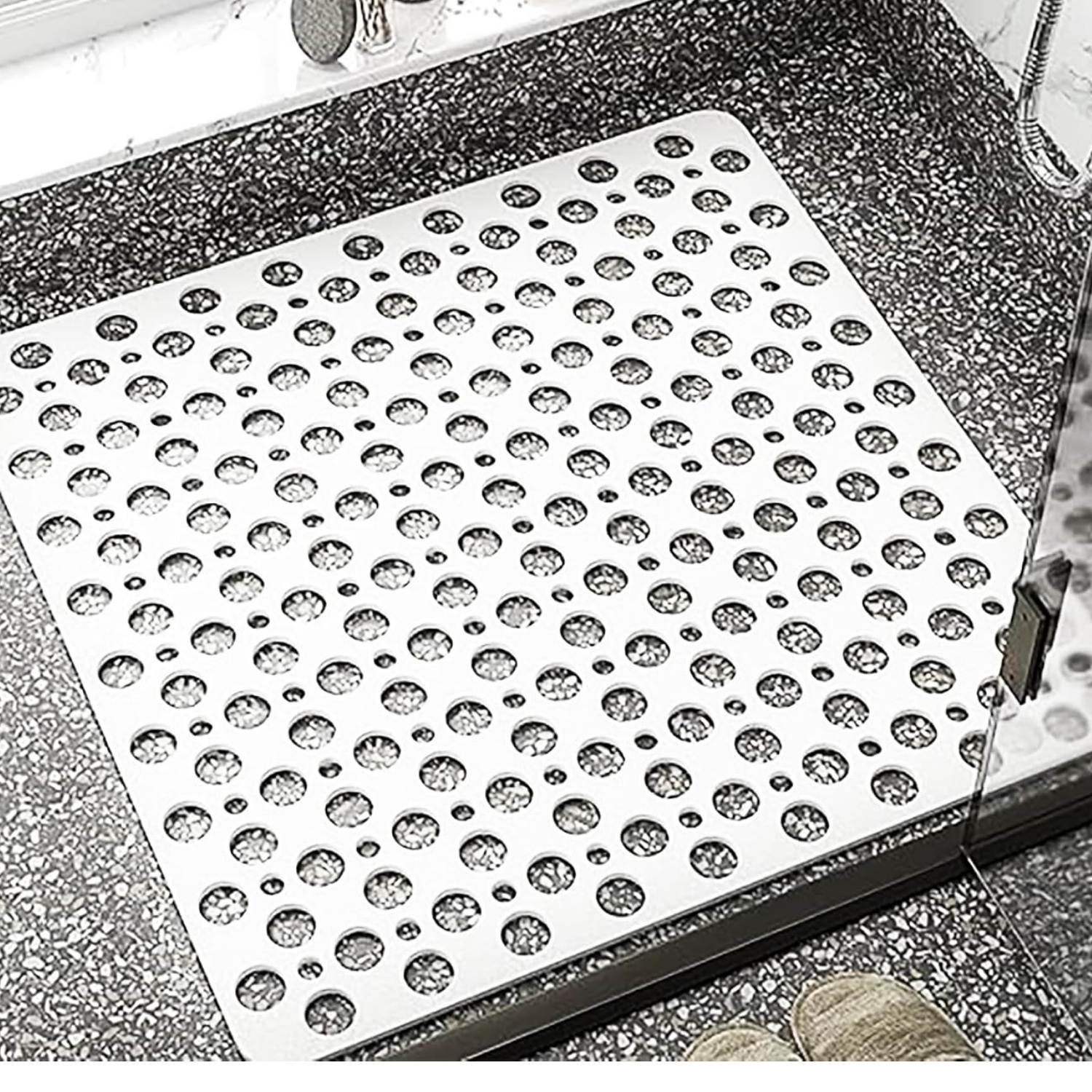 Purish | Kaymaz Banyo Paspası | Beyaz| 54x54cm – Kare Duş Matı, Küvet Paspası | Güçlü Vantuzlu, Su Tahliyeli, Yumuşak | Makinede Yıkanabilir | Kaydırmaz Zemin Matı