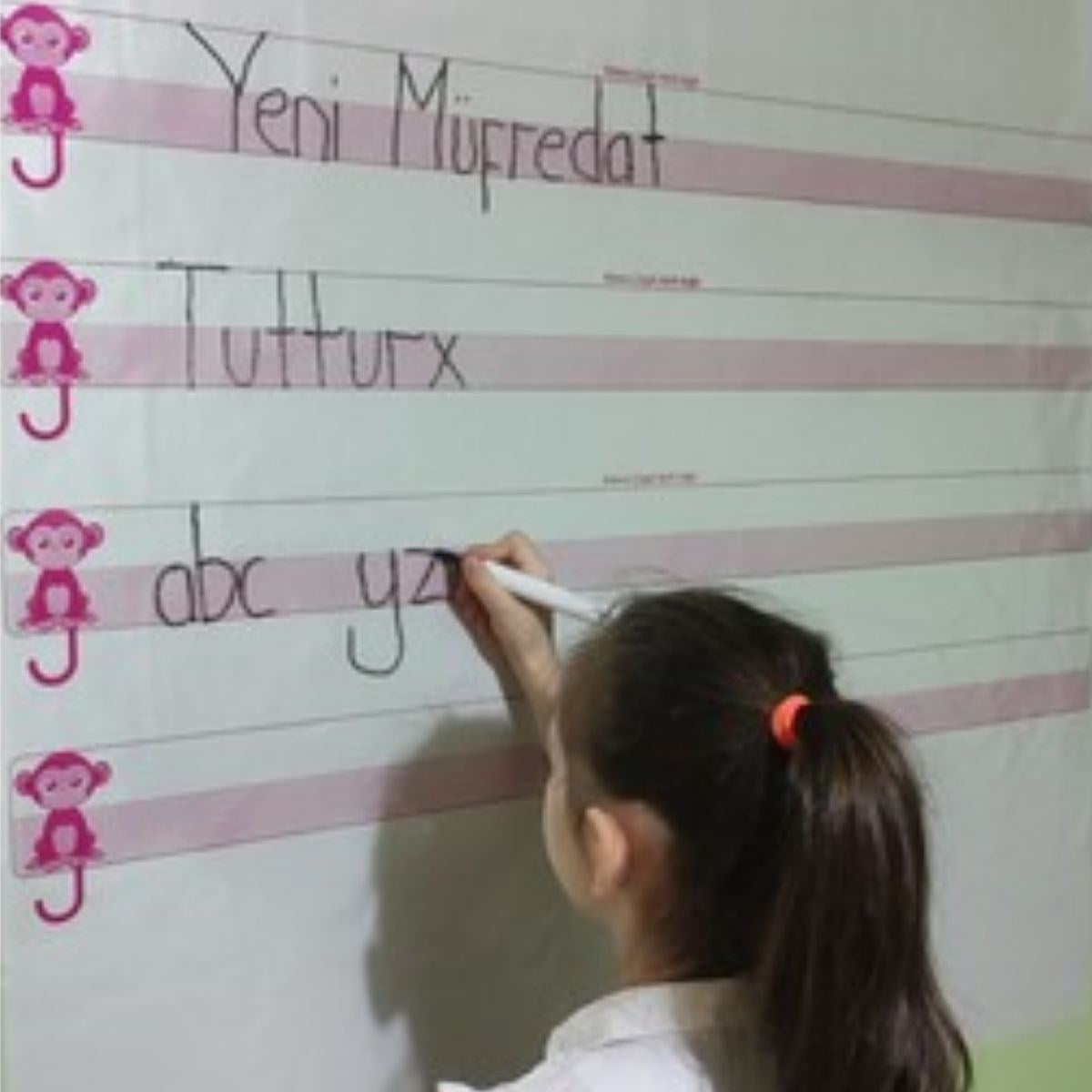 BUFFER Kılavuz Çizgili Akıllı Kağıt Yazı Tahtası Duvarda İz Bırakmaz Statik Yeni Müfredata Uygun 100x56cm