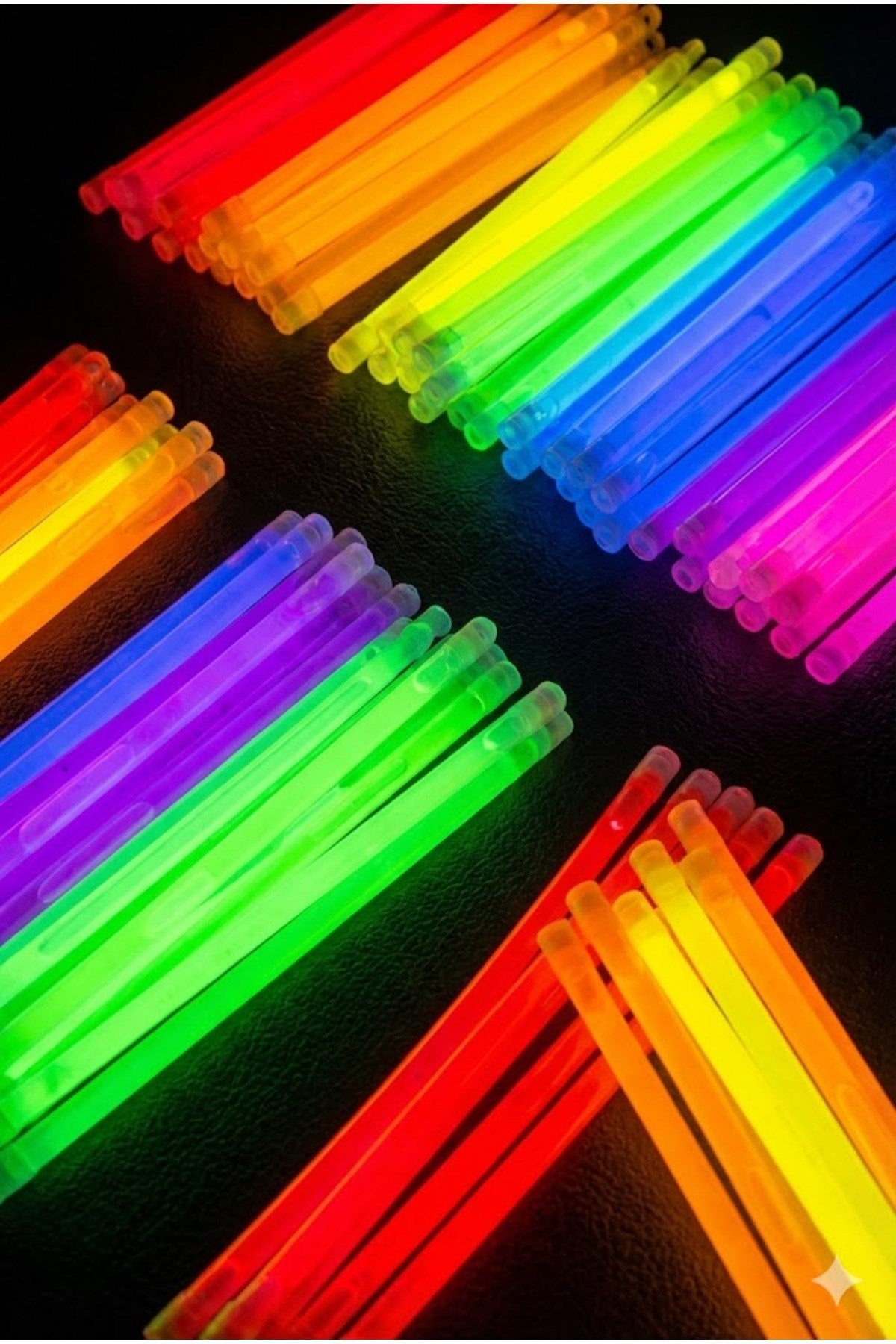 100 Adet Fosforlu Glow Stick Parti Seti | Bileklik, Kolye ve Eğlenceli Işık Çubukları