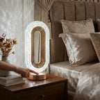 Oval Şeklinde Kristal LED Masa Lambası – Dokunmatik, 3 Renk Işık Modlu, Şarjlı Dekoratif Gece Lambası